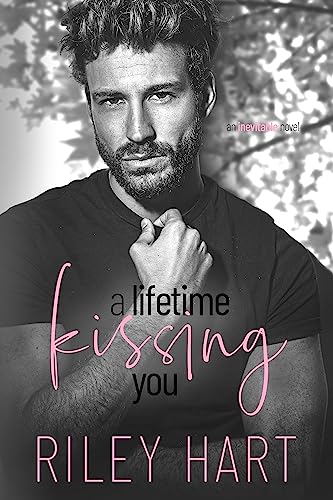 Portada del libro A Lifetime Kissing You (Inevitable Book 3) (English Edition)